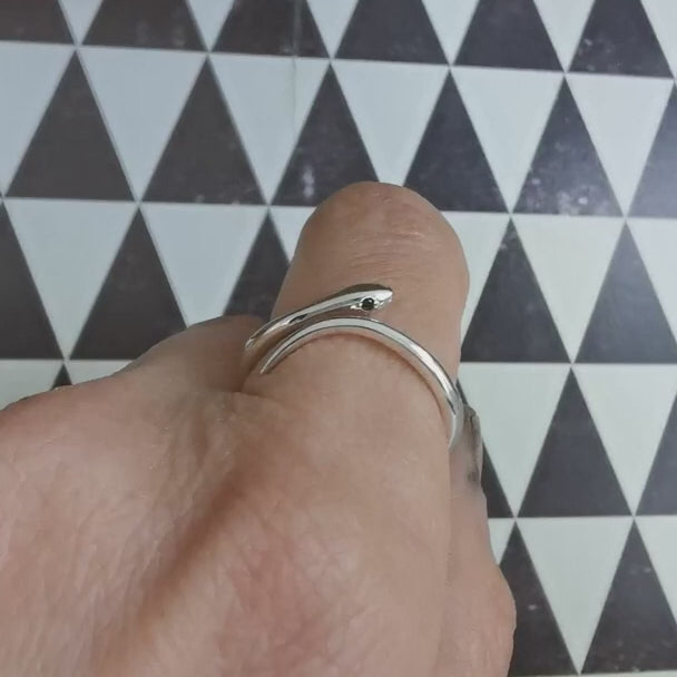 Snake Ring with black diamonds