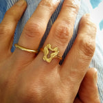 Tiny Seahorse Ring